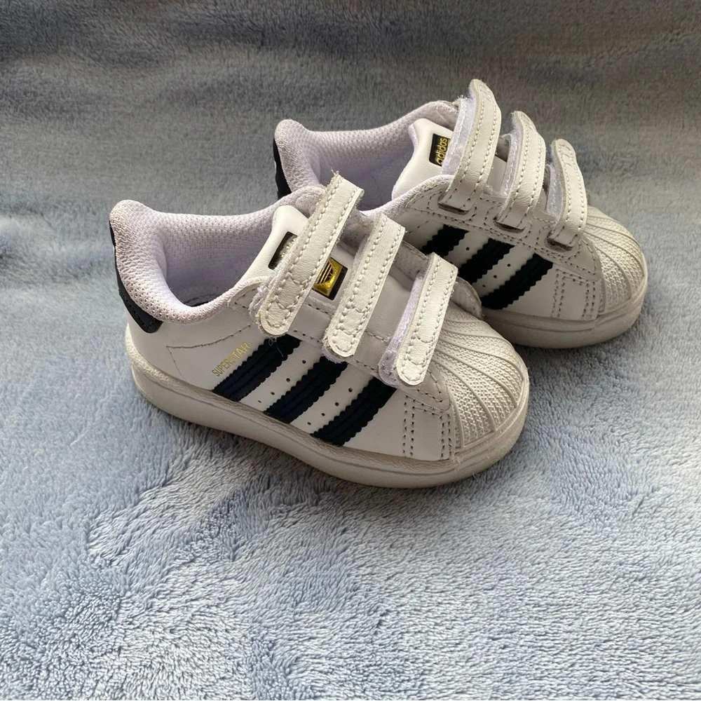 ADIDAS SUPERSTAR SHOES